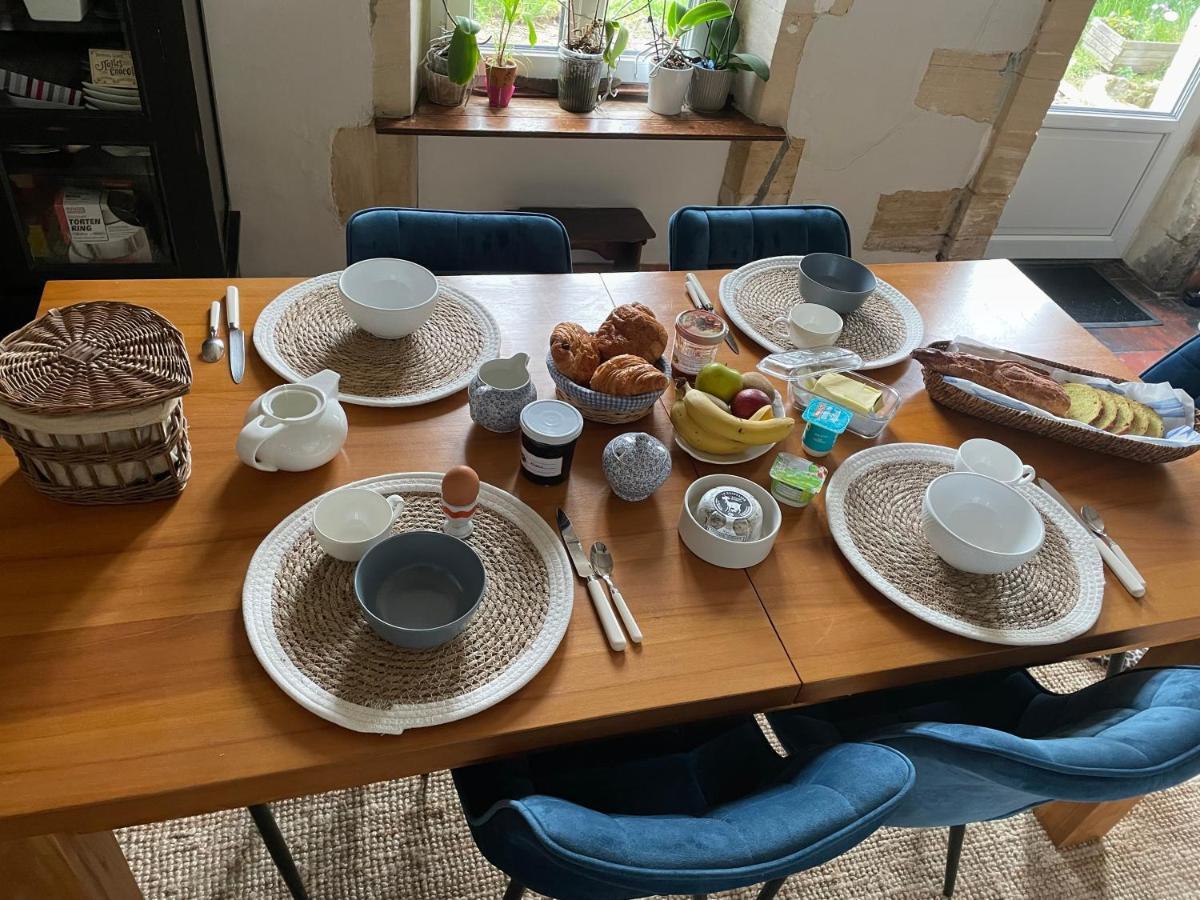 مبيت وإفطار Esquay-sur-Seulles Le Doux Refuge المظهر الخارجي الصورة